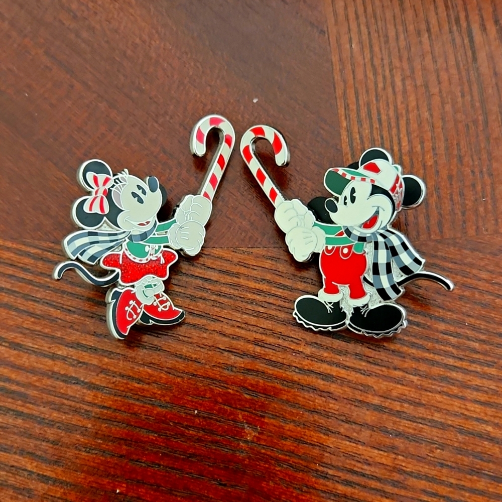 Disney Mickey and Minnie Mouse Holiday Pin Set 2019 Candy Cane